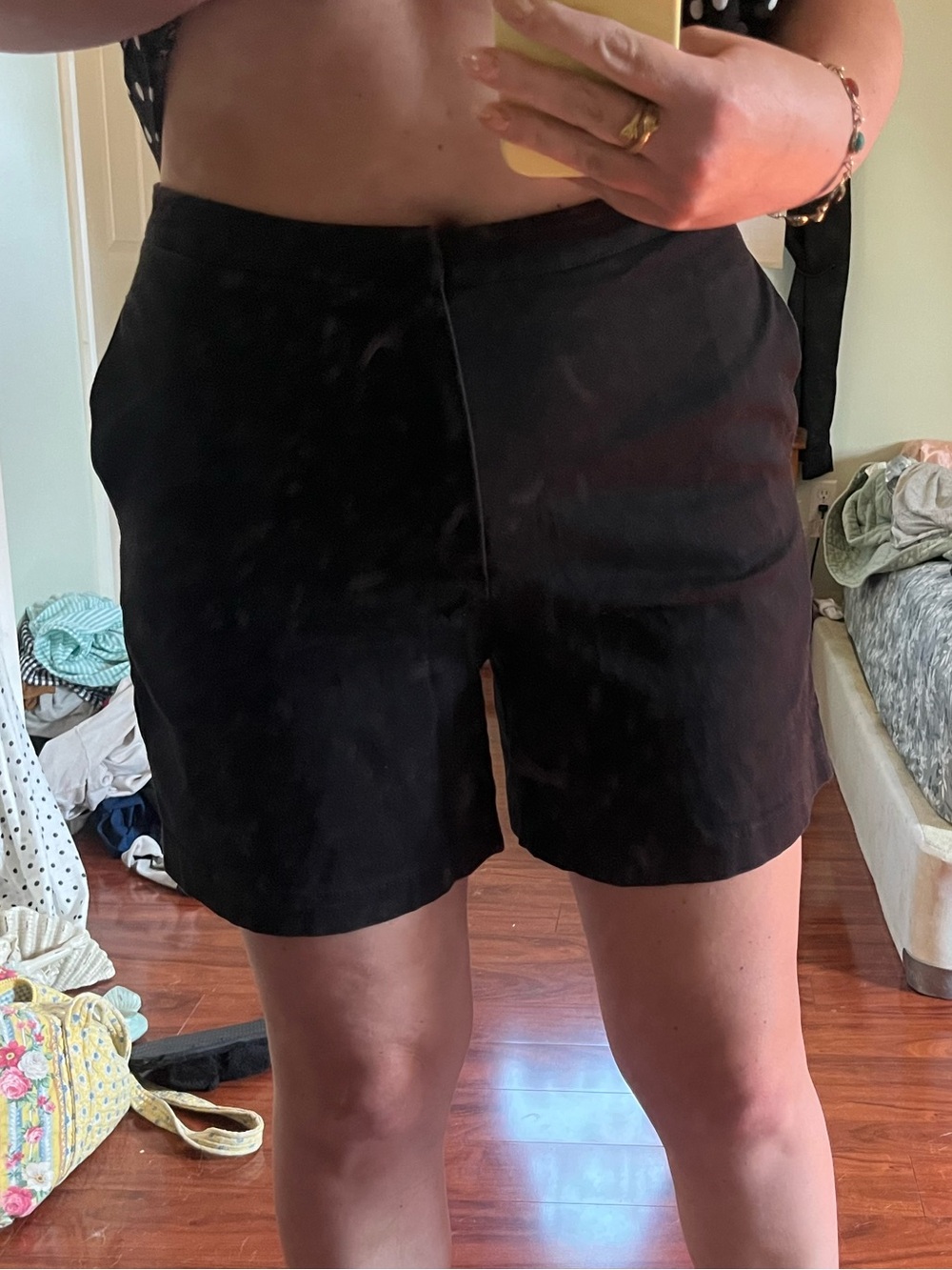 Comfortable midi shorts